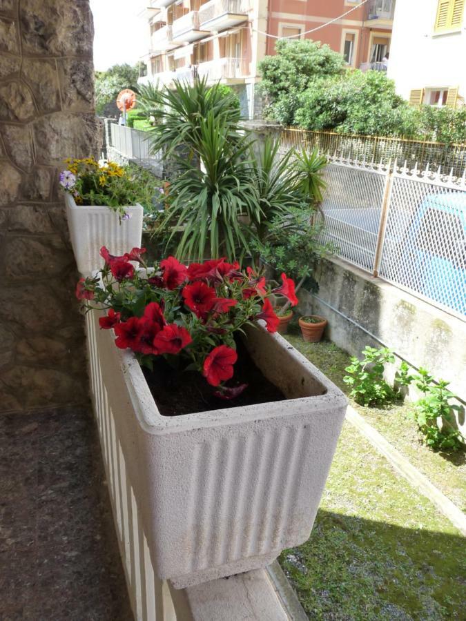 Flamingo & Cactus By The Sea Apartment Levanto Exterior photo